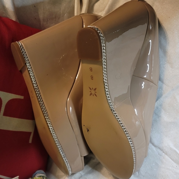 Women's BCBGeneration Jaz Pump Platform Peeptoe Wedge - Picture 5 of 8